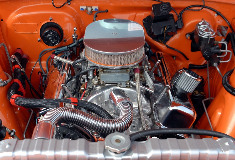 garagiste-EVENOS-min_car-engine-1738309